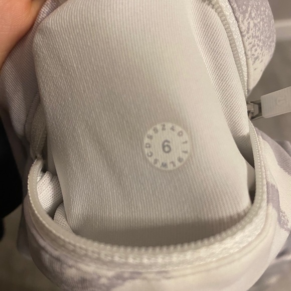 New Lululemon Leggings - Picture 7 of 7